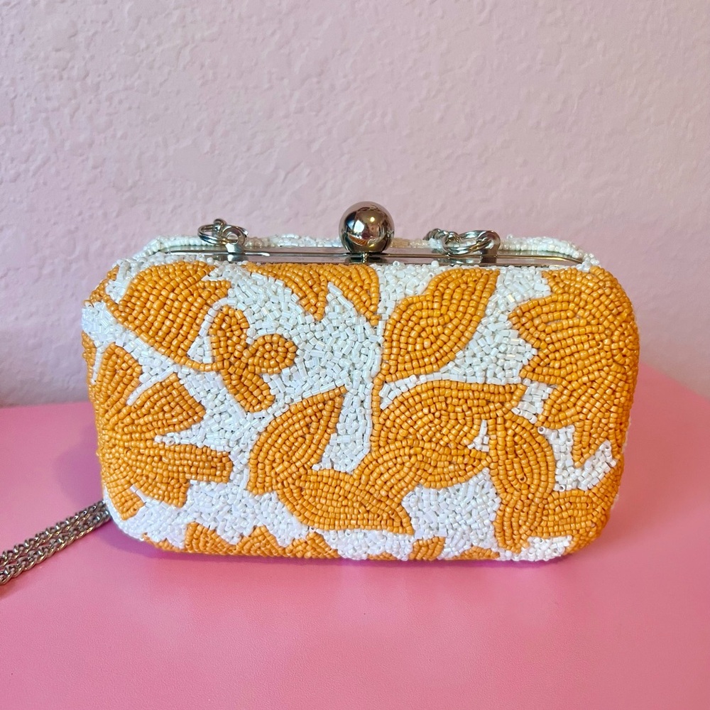 Vacay Darling White and Orange Beaded Clutch - Picture 5 of 14